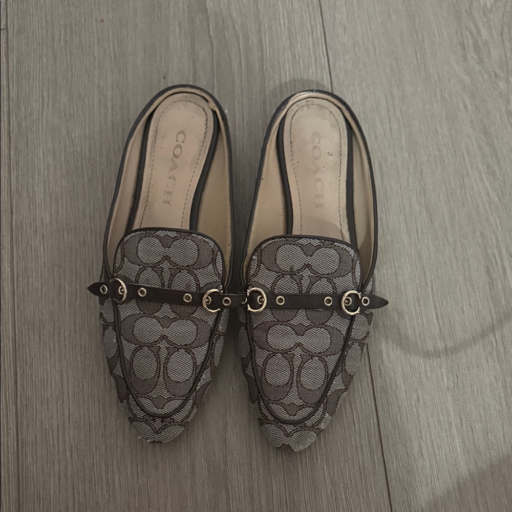 Coach Women's Gray and Black Patterned Loafers